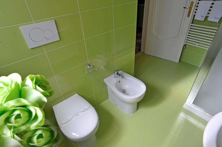 Bathroom 3, B&B Contemoro, Lecce