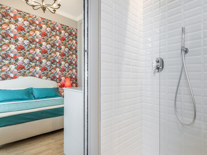 Bathroom 4, Guest House 73, Cagliari