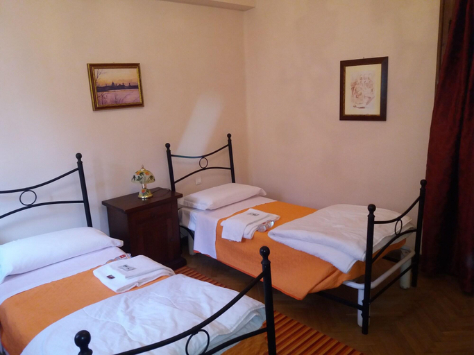 Bedroom 2, B&B da Selly, Mantua