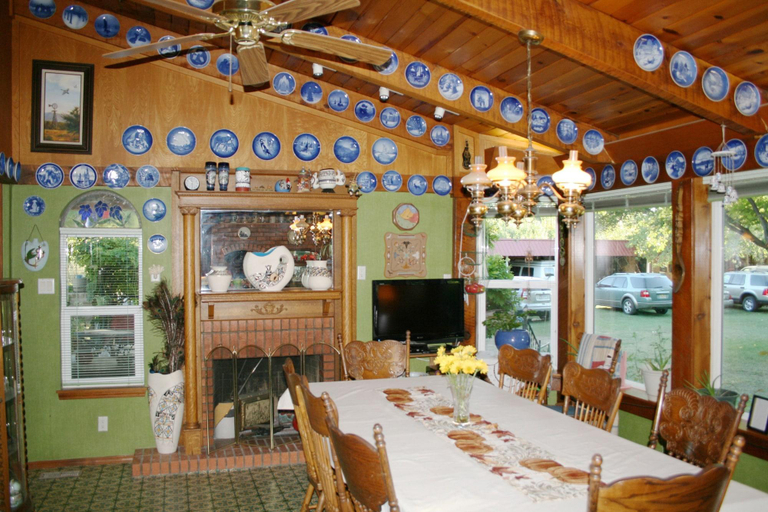 Food & Drinks 5, Red Horse Bed and Breakfast, Bernalillo