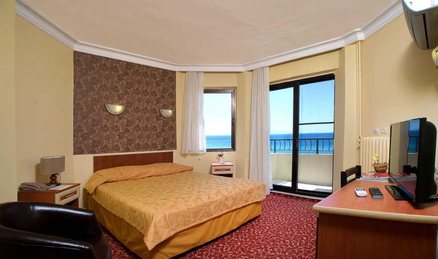 Bedroom 4, Hotel Palmera Resort, Ayvalık