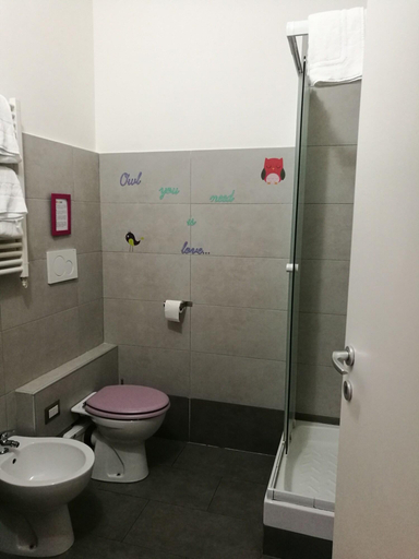 Bathroom 4, Madi B&B, Rome