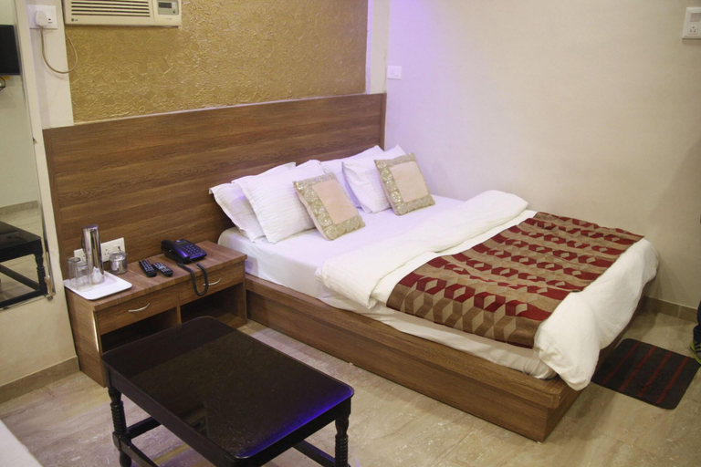 Bedroom 5, Hotel Al Saudia, Mumbai City