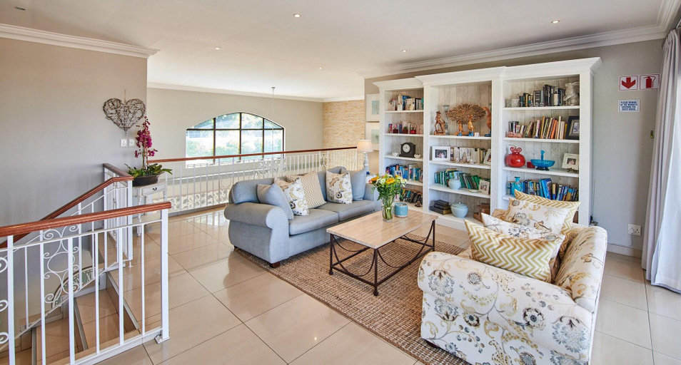Public Area 4, The Hamptons Guest House, eThekwini