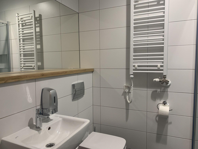 Bathroom 5, Hotel Traffic Wrocław Stare Miasto, Środa Śląska