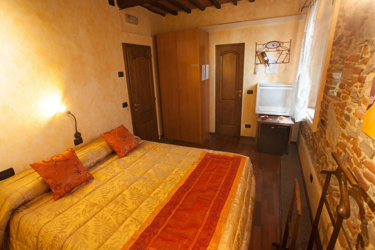 Bedroom 2, Tangohotel, Lucca