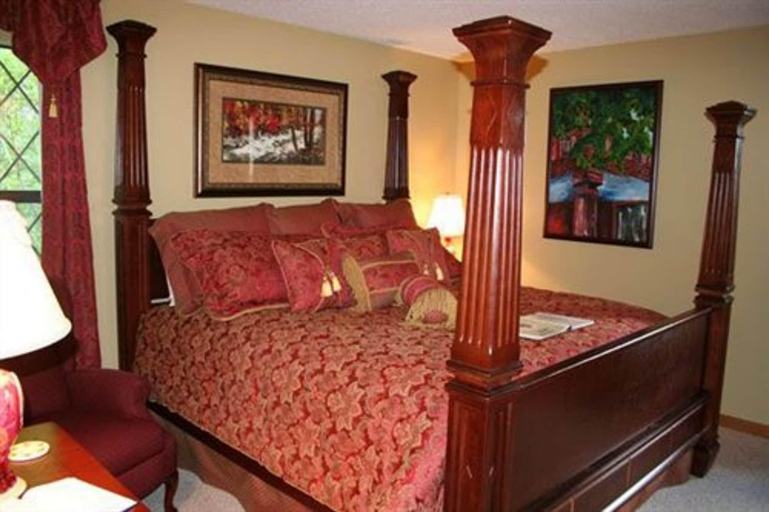 Bedroom 3, Foxtrot Bed and Breakfast, Sevier