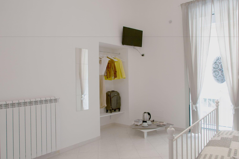 Bathroom 5, Sfumature Partenopee, Napoli