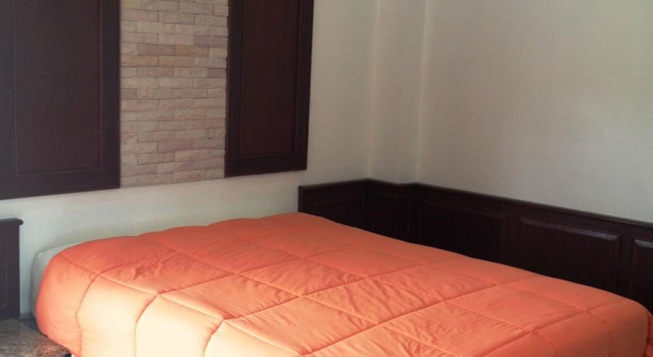 Bedroom 4, Northstar Hotel and Resort, Muang Chiang Rai