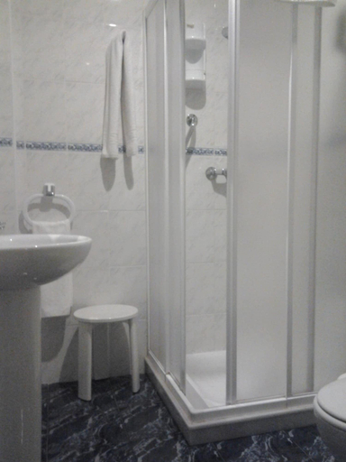 Bathroom 4, Hotel Foronda, Asturias