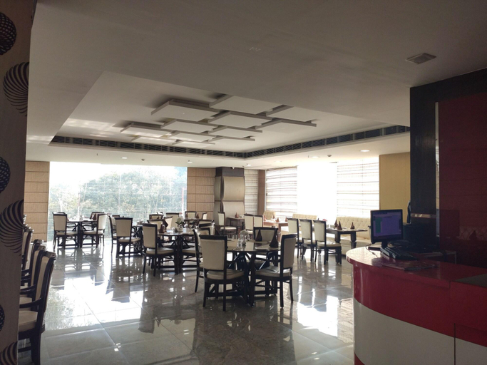 Food & Drinks, Hotel Elysee Dehradun, Dehradun