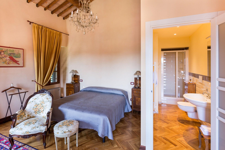 Bedroom 4, Villa Nichesola, Verona
