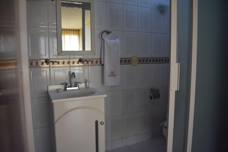 Bathroom 4, Casa Shalom, San Andrés Cholula