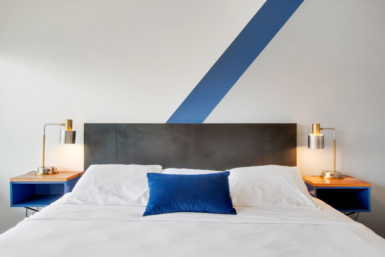 Bedroom 2, The Iris Motel, Orleans