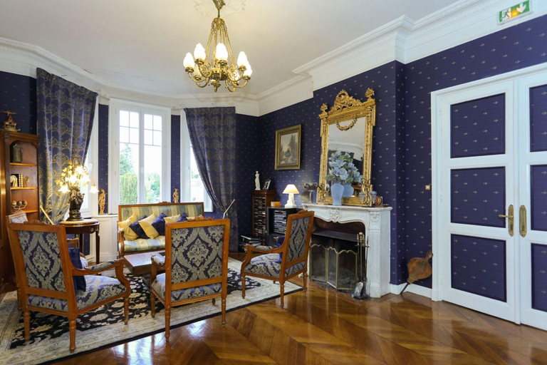 Public Area 2, Chateau de Quesmy, Oise