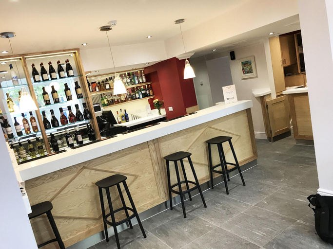 Food & Drinks 5, Gidea Park Hotel, London