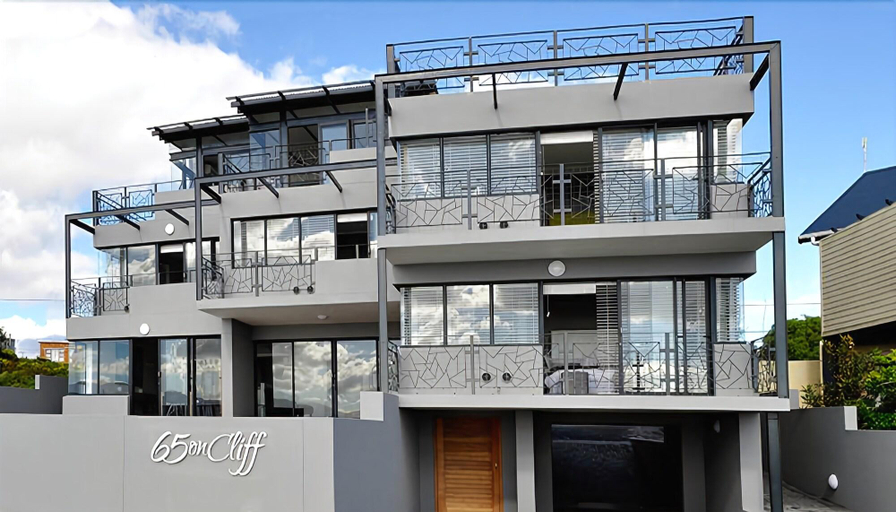 Exterior & Views 2, 65onCliff, Overberg