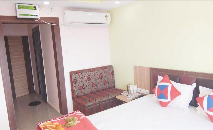 Others, Hotel Sujuka, Puri