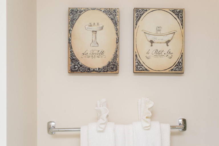 Bathroom 4, The Craigmyle, Capital