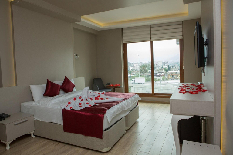 Bedroom 3, Akcali Hotel, İskenderun