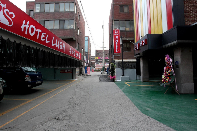 Hwagok Lush Hotel, Gangseo