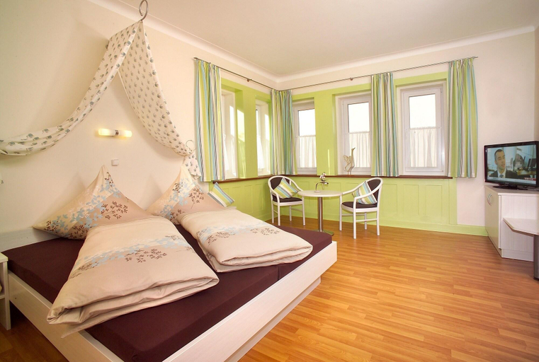 Bedroom 5, Am Eck, Heilbronn