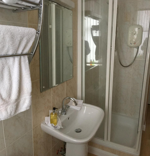 Bathroom 3, Arkaig Guest House, Aberdeen