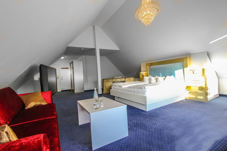 Bedroom 4, SOLEWERK Hotel, Wartburgkreis