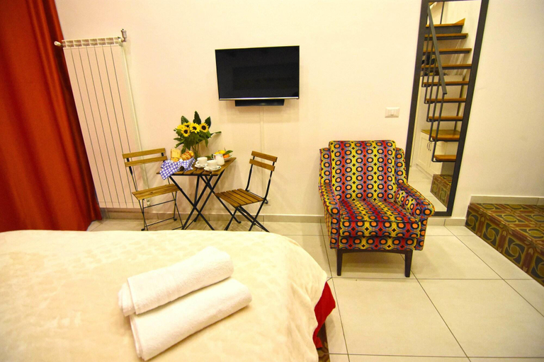 Bedroom 3, Ninarella Napoli, Napoli