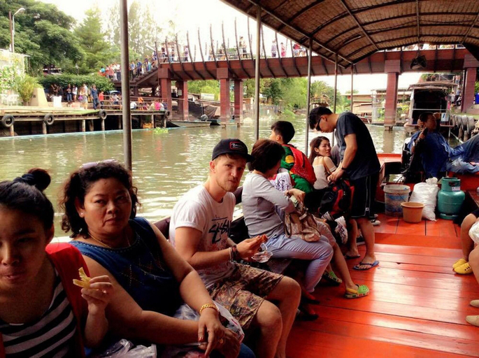Food & Drinks 5, Naturbliss Resort Village, Khan Na Yao