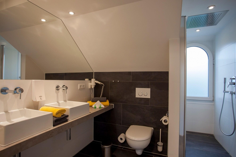 Bedroom 2, Ebner - Boutique-Hotel und Konditorei, Lindau (Bodensee)