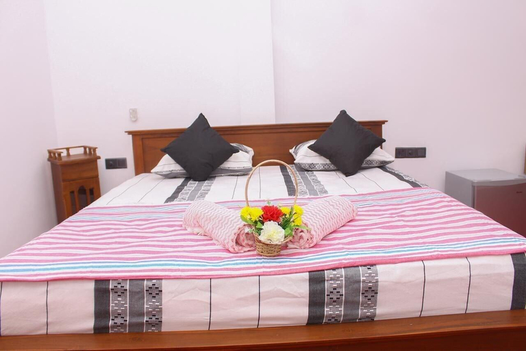 Bedroom 3, Hispaniola inn, Weligama