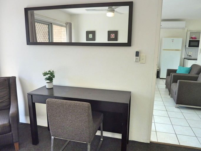 Public Area 3, Jadran Motel & El Jays Holiday Lodge, Gold Coast