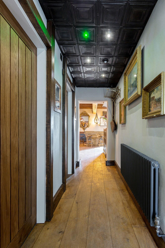 Public Area 3, The Black Cow, Derbyshire