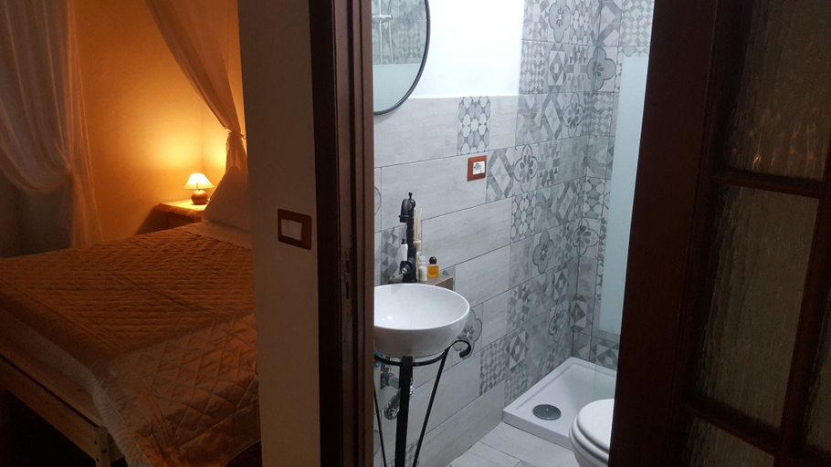 Bedroom 5, B&Bistrot, Napoli