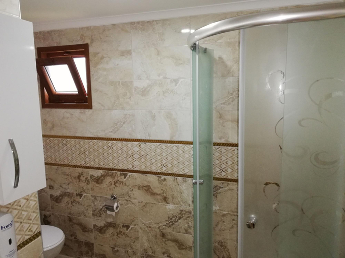 Bathroom 3, Pilav Dagi Yavuzyilmaz Tesisleri, Maçka