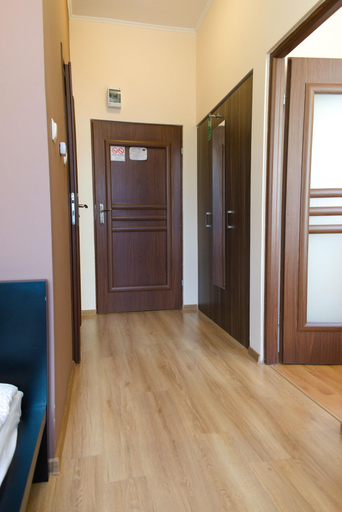 Public Area 3, BedRooms Piotrkowska 64, Łódź