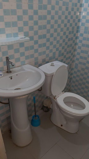 Bathroom 3, Aziz Residence, Dakar