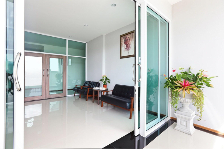 Public Area 3, Rangh Place, Pluak Daeng