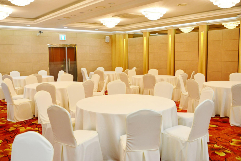 Food & Drinks 5, Fontana Beach Hotel, Muan