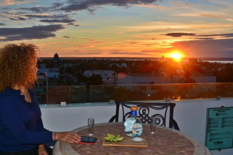 Food & Drinks 5, Hotel Hblue, La Paz