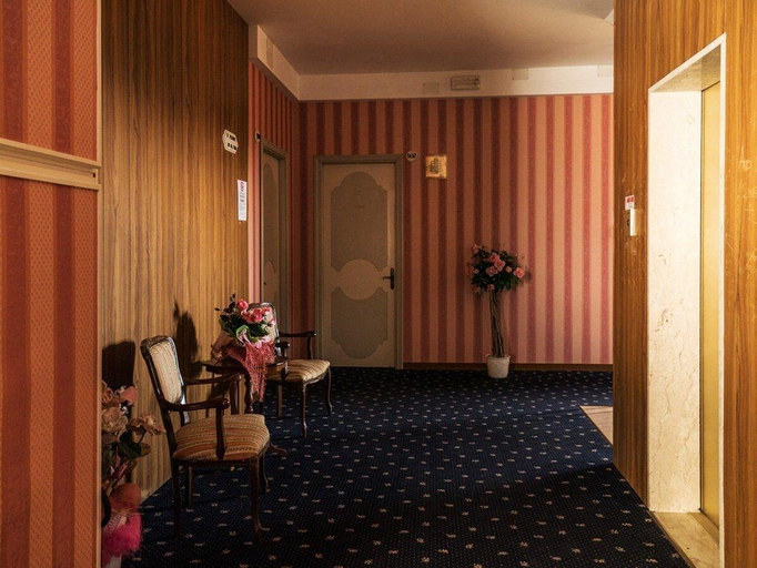 Public Area 2, Hotel Fabius, Rimini