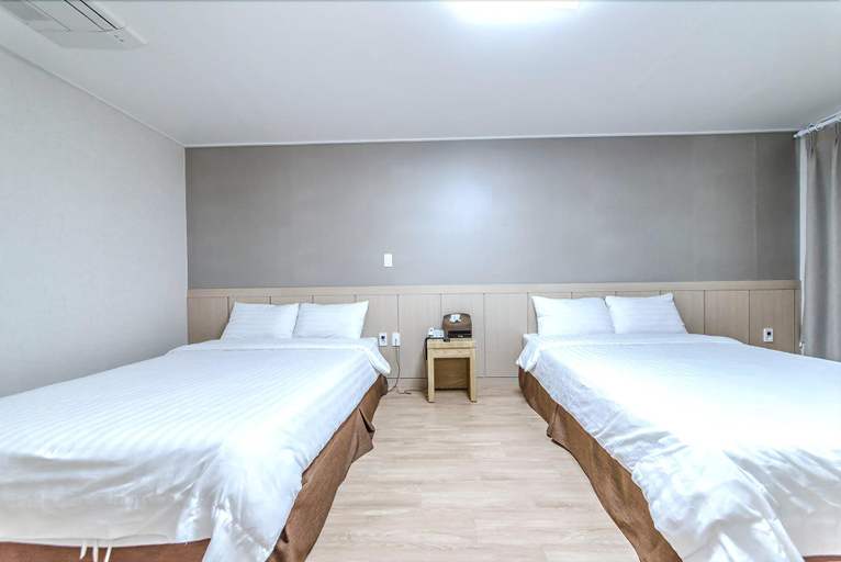Bedroom 3, Jungmoon City Hotel, Seogwipo