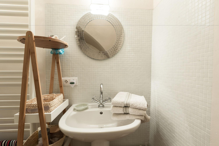 Bathroom 4, Bed End Breakfast Du Centre, Savoie