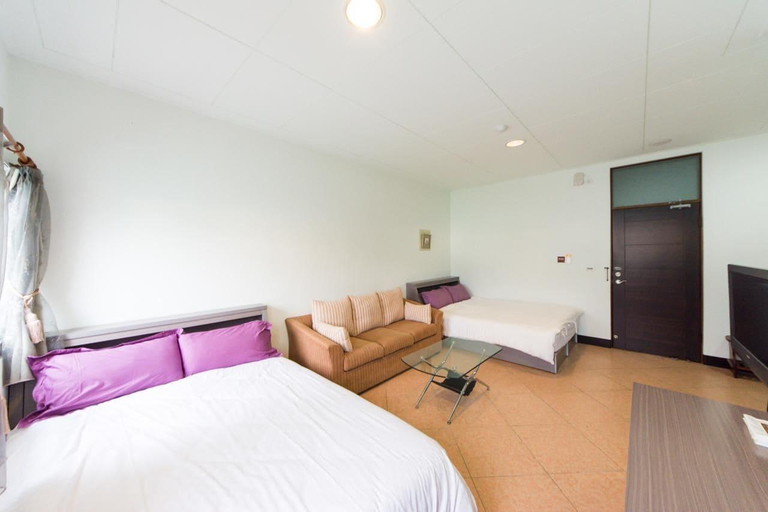 Bedroom 3, J. House, Nantou