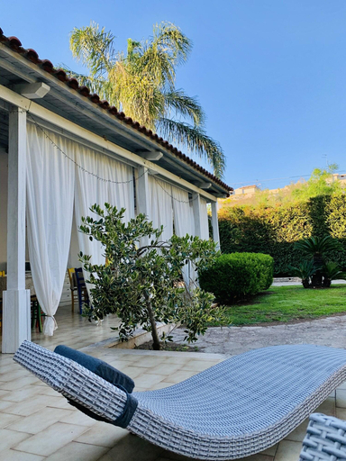 Exterior & Views 1, B&B A Casa di Joy, Lecce