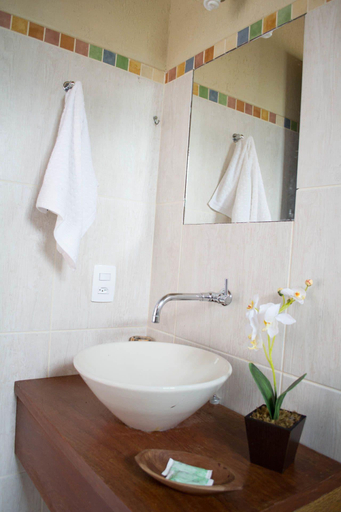 Bathroom 5, Chalés Terraviva, Pirenópolis
