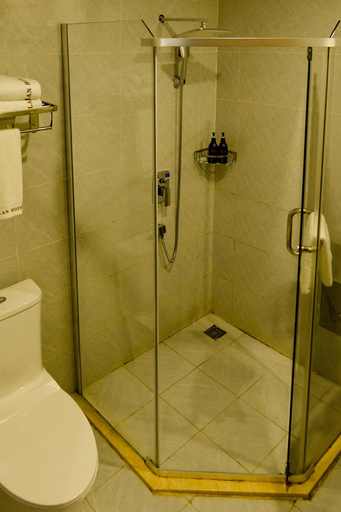 Bathroom 4, Junlan Hotel, Sihanoukville