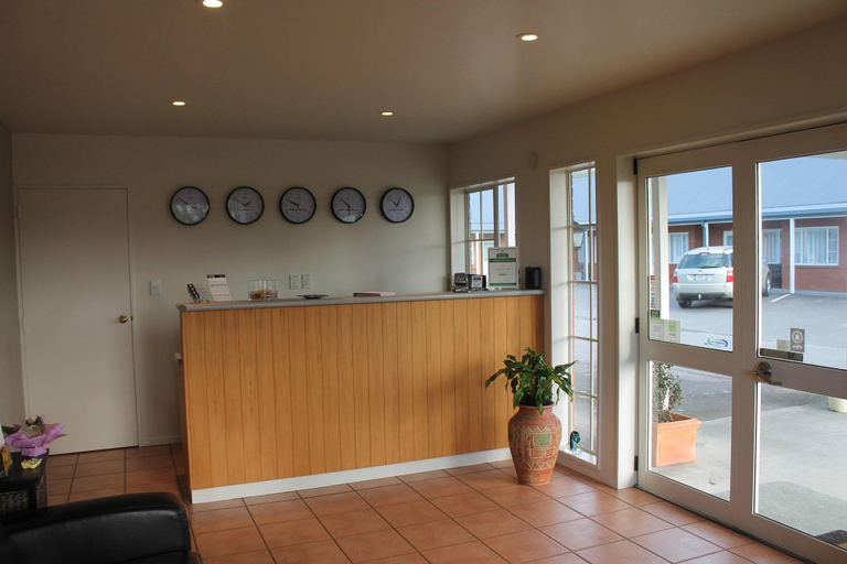 Public Area 3, Alpine Rose Greymouth Motel, Grey