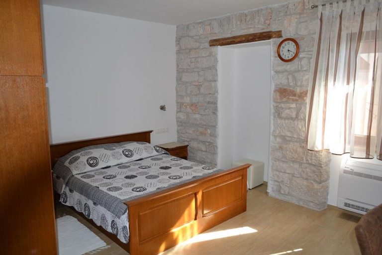 Bedroom 2, Guesthouse Bale, Bale